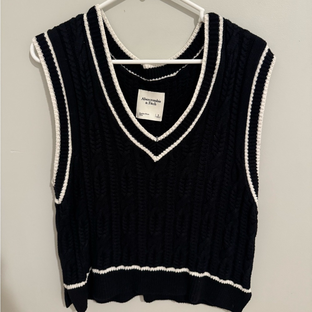 Abercrombie & Fitch Navy Cable Knit Vest